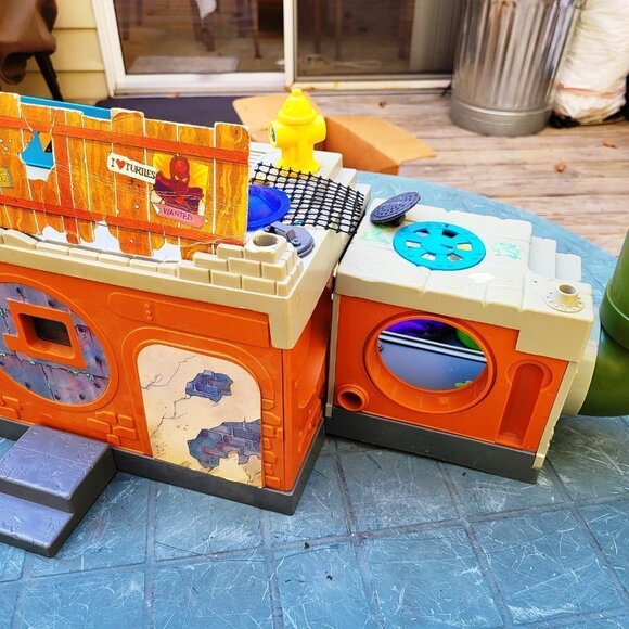 Teenage Mutant Ninja Turtle Sewer Home  (1989 Mirage Studios) VINTAGE USED - Picture 8 of 16